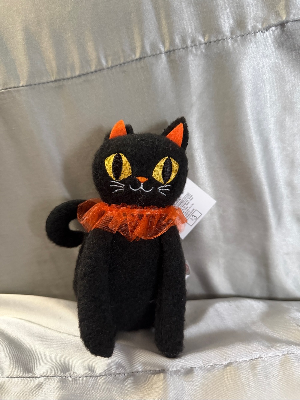 LIMITED EDITION Target Bullseye 2026 Halloween Orange Cat Figurine NWT Adorable!